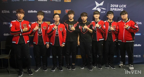 LMHT: Đương kim vô địch và Á quân CKTG, ROX hay JAG sẽ là đội tuyển lọt vào Playoffs LCK