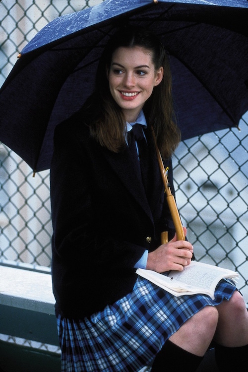 Nhan sắc Anne Hathaway trên màn ảnh qua 17 năm