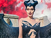Maleficent 2 trung trailer đầy tiên cảnh: Angelina Jolie "nổi điên" với chính con gái mình