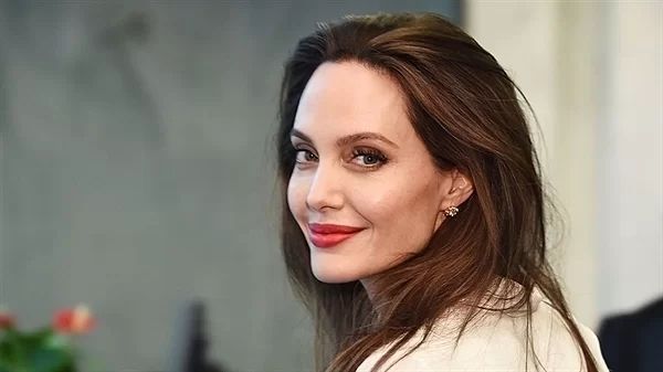 Khoảnh khắc của Angelina Jolie gợi nhớ thời nhan sắc đỉnh cao