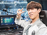 Leo rank như đi dạo, TheShy dễ dàng thoát khỏi bậc rank “khắc nghiệt” với tỉ lệ thắng vô cùng ấn tượng
