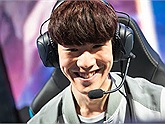 Chán Kalista, TheShy tiếp tục vác con tướng mới “siêu dị” lên đi top