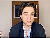 Hình ảnh của Robert Pattinson sau khi khỏi COVID-19