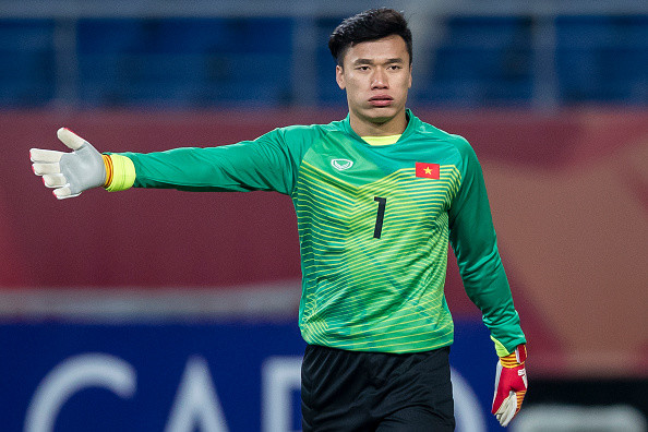 Sự chắc chắn của Tiến Dũng trở thành điểm tựa vững vàng giúp U23 Việt Nam thi đấu bình tĩnh và tìm được bàn gỡ hòa