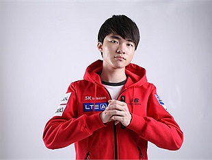 LMHT Hàn - Lần đầu Faker cầm soái ca Taric vào chế độ xếp hạng vs Chei, Blanc, Pilot