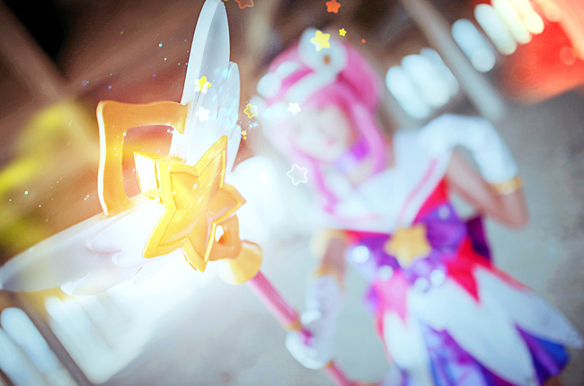 Không thể bỏ lỡ bộ ảnh Cosplay Lux Vệ Binh Tinh Tú đáng yêu