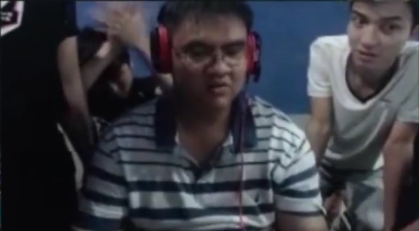 archie dạy minas chơi jax