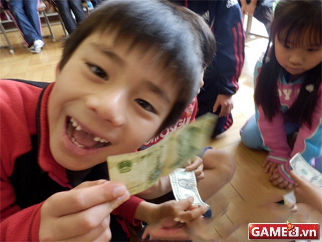 Trẻ trâu 8 tuổi