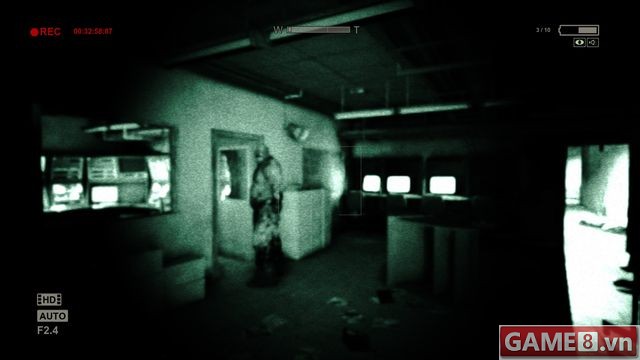 Ban-mo-rong-outlast-Whistleblower-2