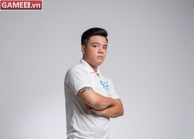 LMHT-Tuong-dai-Junie-1