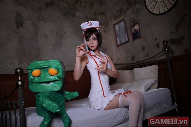 LMHT: Trời ơi cosplay Akali Y Tá quyến rũ sexy hơn cả Sona 3 đầu thế này ?
