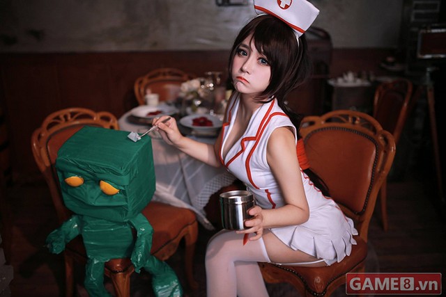 LMHT: Trời ơi cosplay Akali Y Tá quyến rũ sexy hơn cả Sona 3 đầu thế này ?