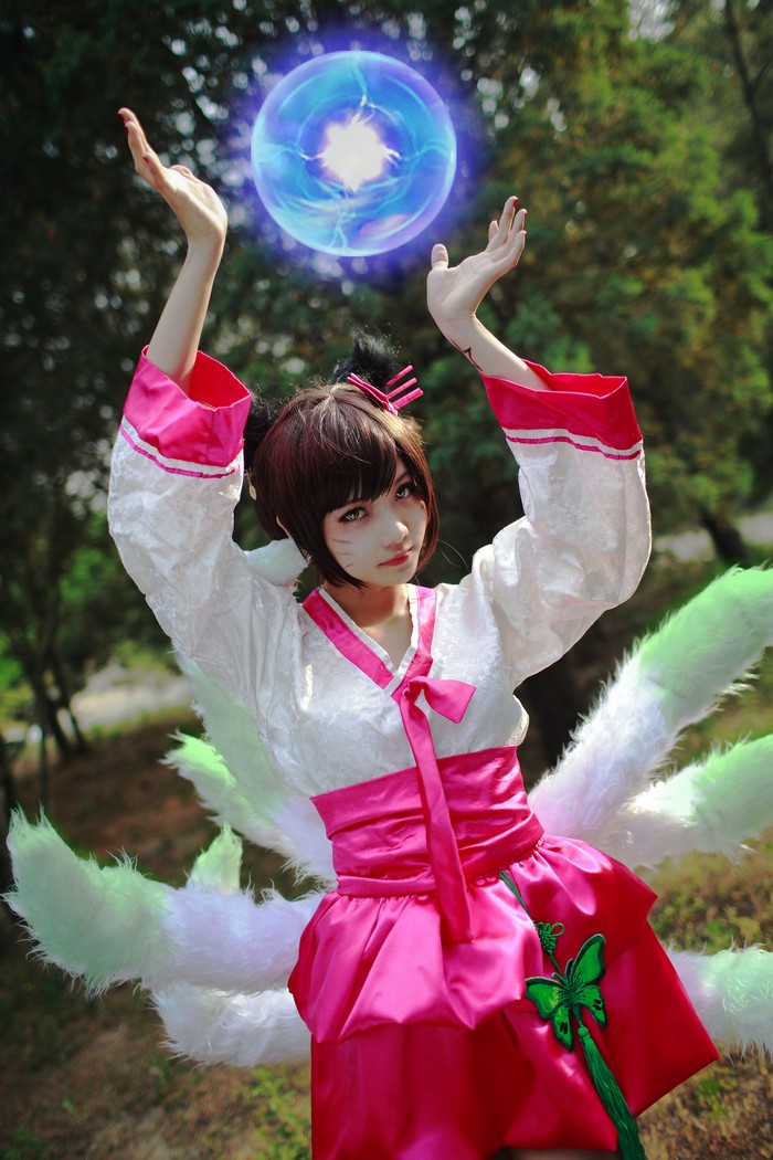 LMHT: Cosplay Ahri xinh đẹp Trung Quốc được fan hâm mộ săn lùng