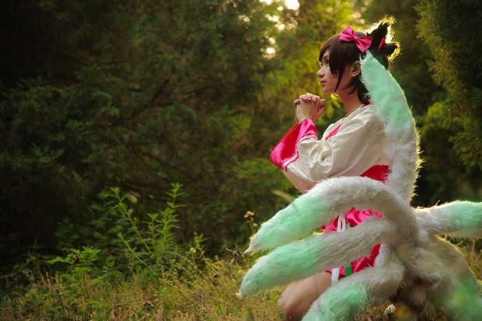 LMHT: Cosplay Ahri xinh đẹp Trung Quốc được fan hâm mộ săn lùng