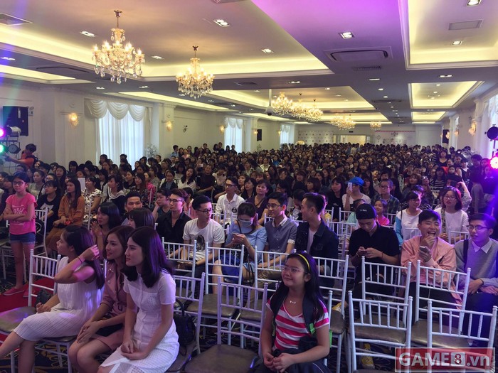 STAR đông hơn sức chứa của hội trường