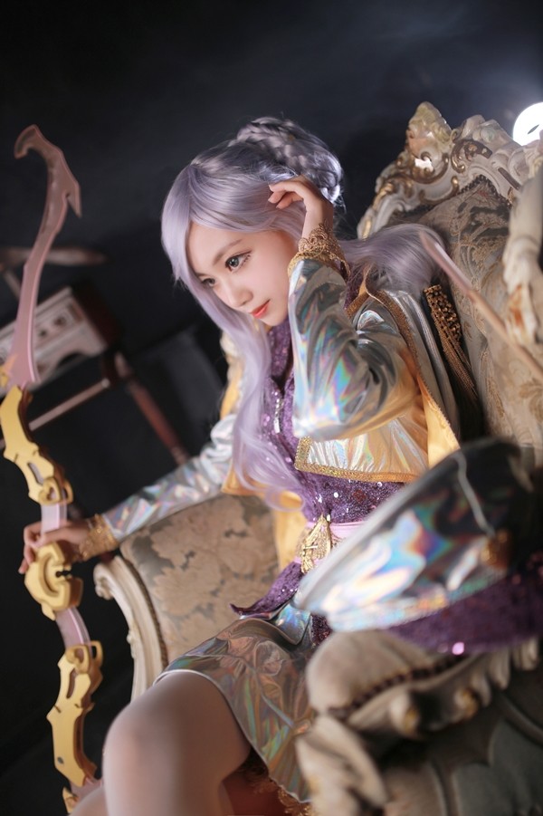 LMHT: Bộ ảnh Cosplay trang phục Ashe Thần Tượng Âm Nhạc xinh đến lạ kỳ