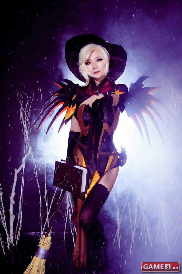 cosplay Witch Mercy