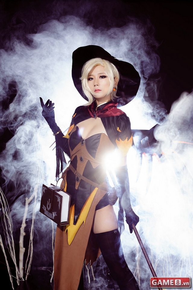 cosplay Witch Mercy