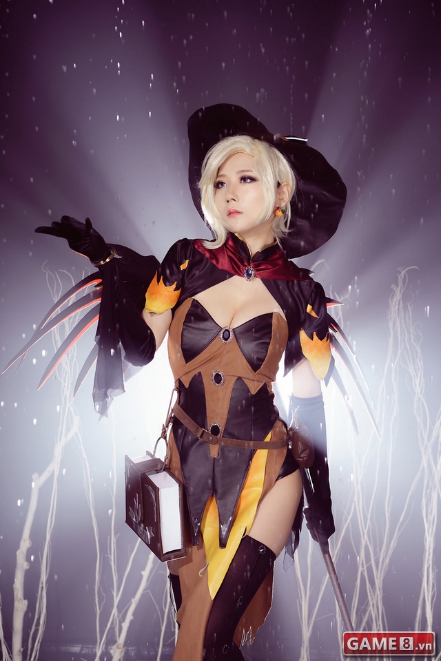 cosplay Witch Mercy