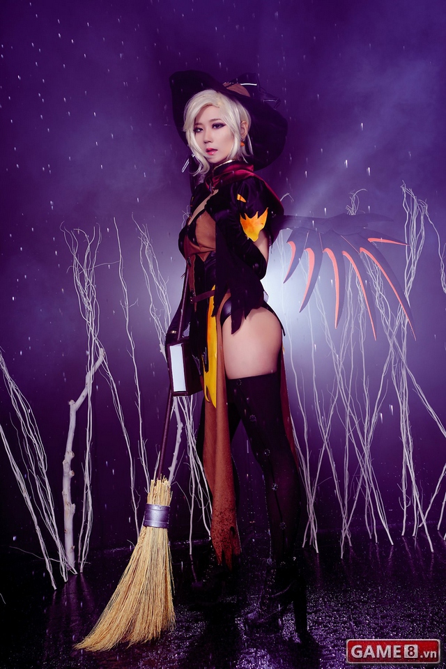 cosplay Witch Mercy