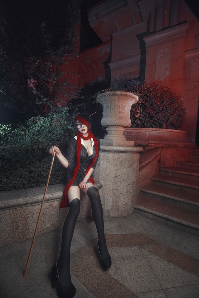 Li&ecirc;n Minh Huyền Thoại: Bỏng mắt với bộ ảnh Cosplay Fiora C&ocirc; Gi&aacute;o đẹp quyến rũ