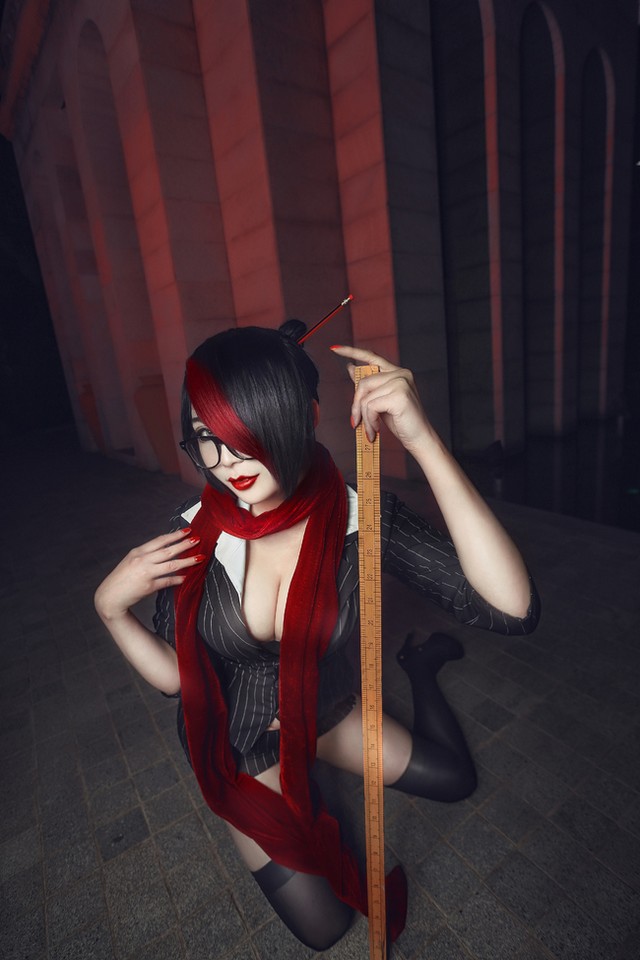 Li&ecirc;n Minh Huyền Thoại: Bỏng mắt với bộ ảnh Cosplay Fiora C&ocirc; Gi&aacute;o đẹp quyến rũ