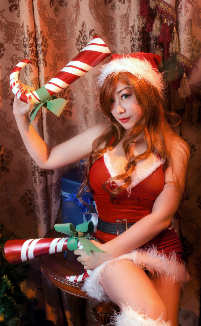 LMHT: Ngắm nhìn bộ ảnh Cosplay MissFortune Kẹo Ngọt cực nóng bỏng