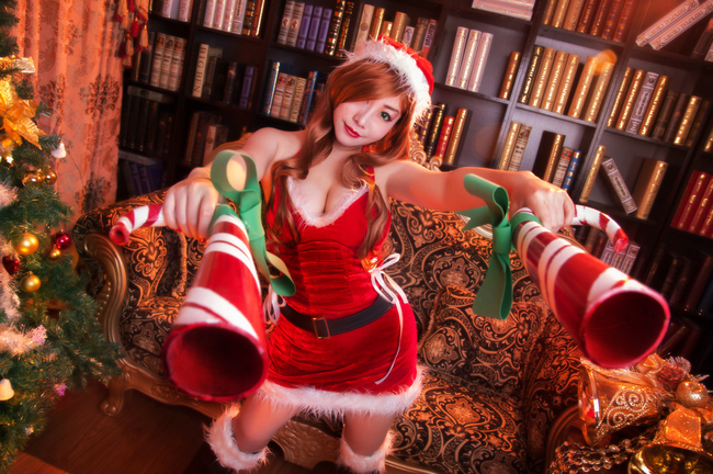 LMHT: Ngắm nhìn bộ ảnh Cosplay MissFortune Kẹo Ngọt cực nóng bỏng