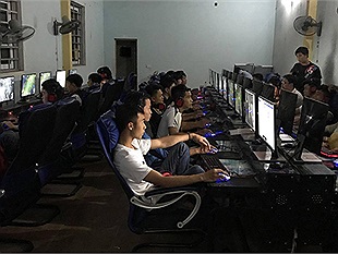 Chuyện lạ, đêm 30 tết mà các game thủ vẫn lũ lượt kéo nhau ra net