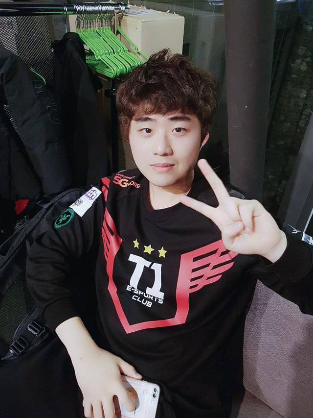 LMHT: Faker thừa nhận trí nhớ kém, nhưng lại đặc biệt nhớ khoảnh khắc solo kill Ambition