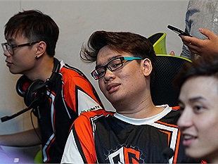 "Cải tà quy chính" sau lỗi lầm cày thuê, Boba Marines Tik xin Garena ân xá để được trở lại VCSB