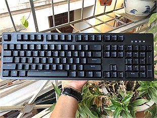 Trải nghiệm E-Dra EK3104 RGB, led mượt mịn tiếp đà công phá thị trường “bình dân”