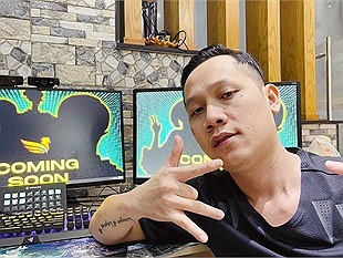 Thầy Giáo Ba bất ngờ công bố sẽ có dự án mới, các fan lại được một phen đoán mò :" Dự án sự trở lại của Sena".