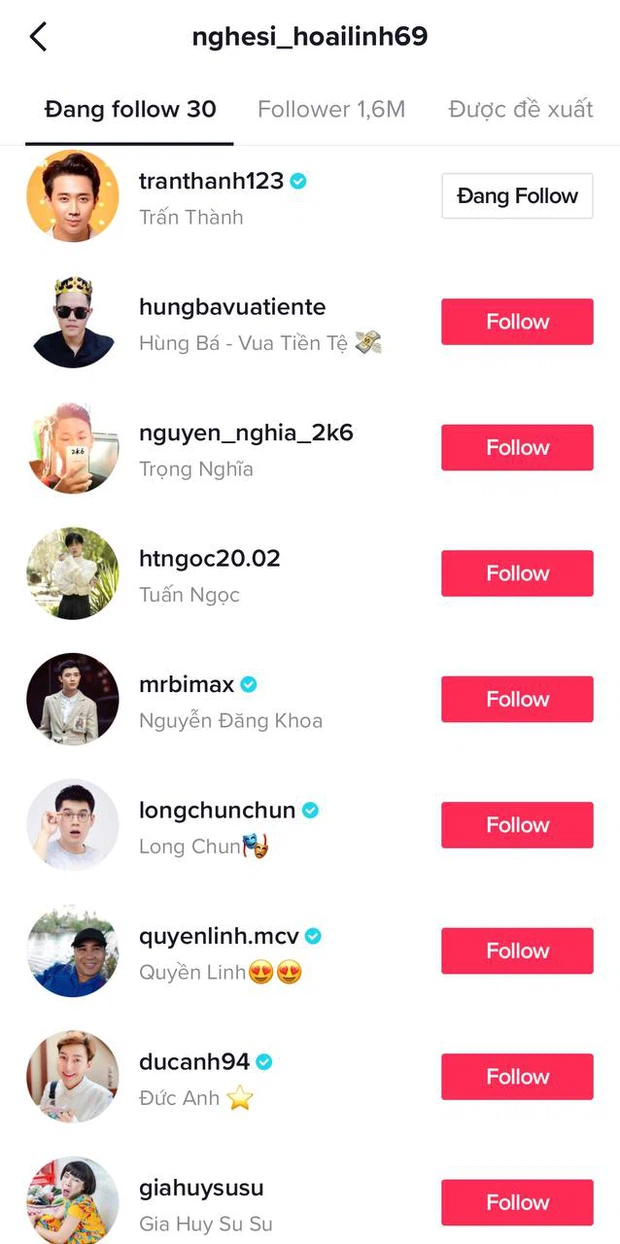 Vì sao TikTok triệu view của NS Hoài Linh chỉ follow 3 ca sĩ, có Trấn Thành nhưng bỏ qua Trường Giang?