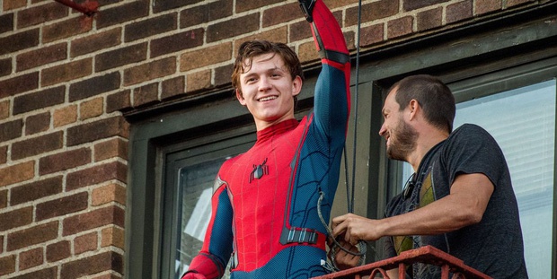 Tom Holland tiết lộ Spider-Man có thể xuất hiện trong WandaVision