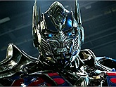 Mô hình Optimus Prime có thể biến hình y hệt trong phim