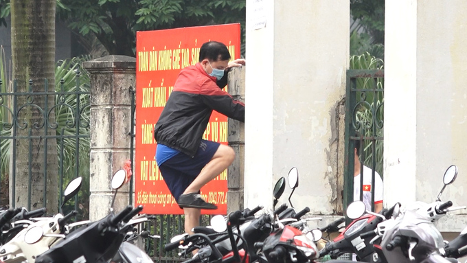 vượt rào như môn Parkour để tập thể dục chui