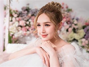 Xoài Non bất ngờ thay đổi phong cách, gây ấn tượng với fan hâm mộ với vẻ ngoài giống hệt Ngọc Trinh.