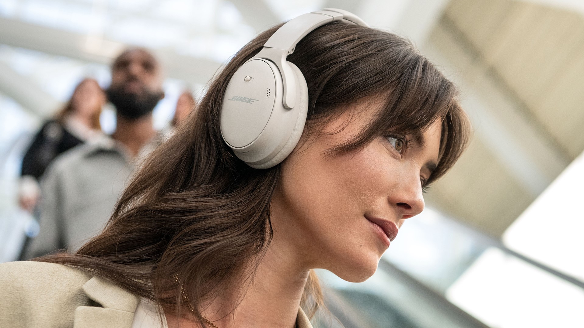 Bose công bố ra mắt tai nghe QuietComfort 45 với thiết kế mới, cải thiện nhiều tính năng, giá không hề rẻ