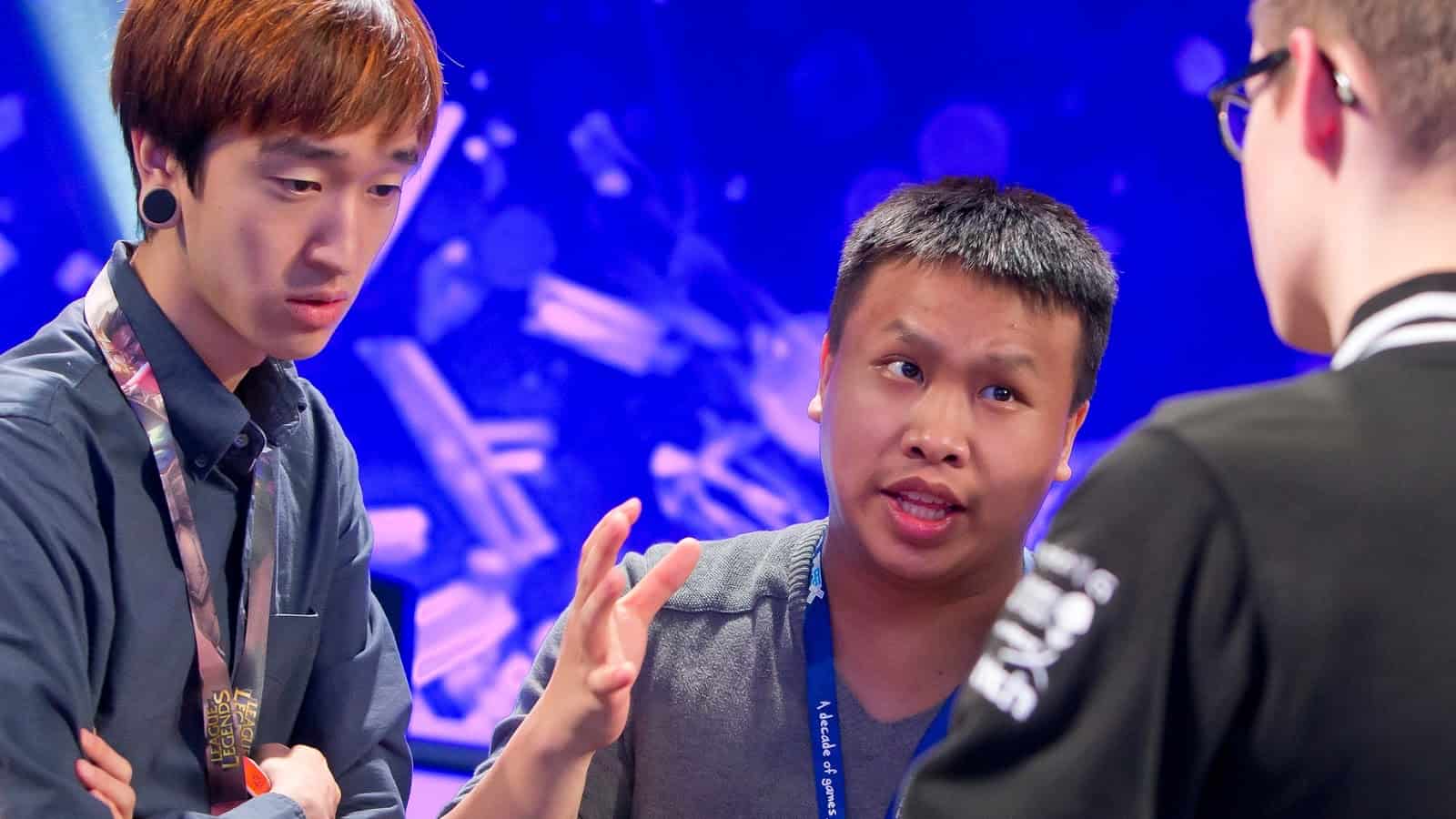 Reginald tỏ ra khá thất vọng với hành động của Doublelift 