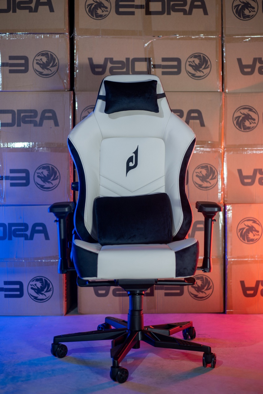 Trải nghiệm Champion Nappa, flagship ghế gaming đầu bảng nhà E-Dra