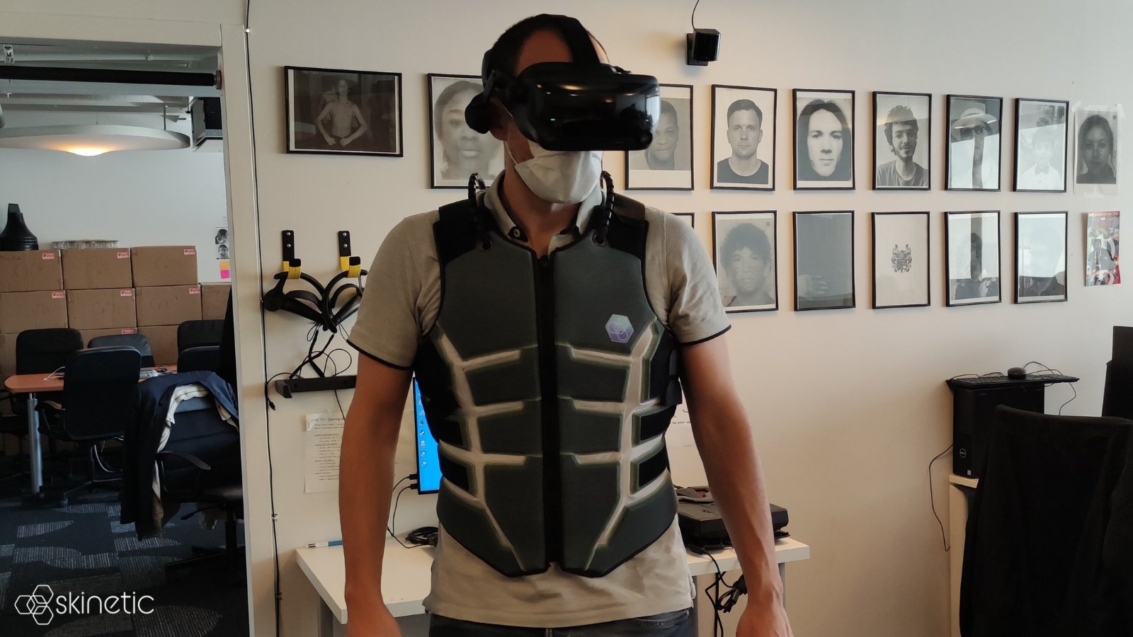 Actronika cho ra mắt áo vest Skinetic Haptic VR đem lại cảm giác như trúng đạn khi mặc 