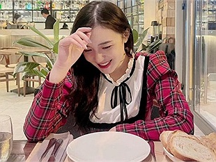 MC hot nhất Liên Quân chia sẻ dòng caption cực ngọt, xát muối vào tim các FA ngày Valentine
