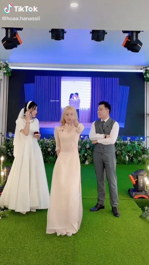 Diện áo dài dự đám cưới, hot TikToker Đào Lê Phương Hoa bị chỉ trích: Định mặc đẹp hơn cô dâu hay gì? 