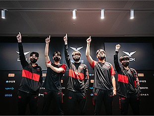 T1 chiều lòng fan trước ngày đi CKTG 2022: Cho Bengi làm HLV trưởng, loại Polt khỏi công việc chuyên môn