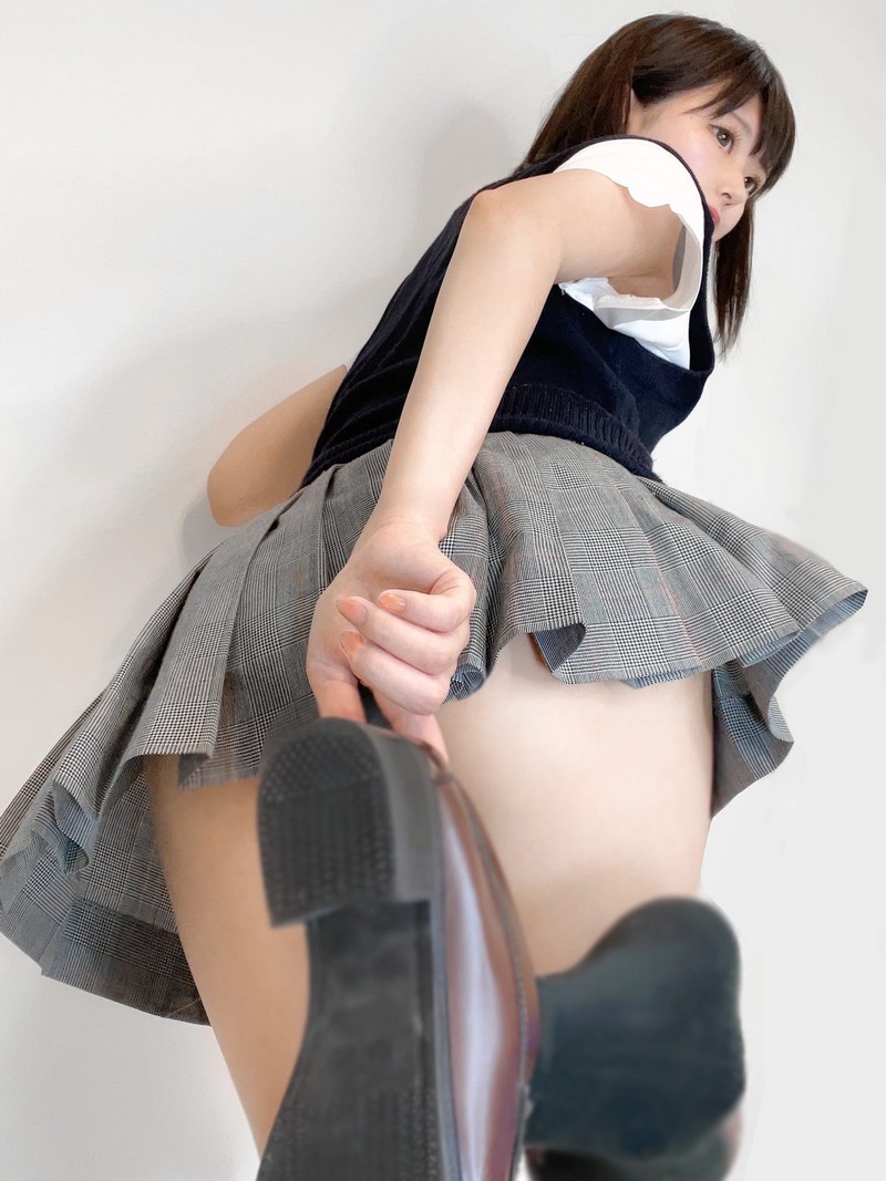 Cosplay trang phục nữ sinh, hot girl Nhật Bản gây hoang mang với màn hóa thân cực đỉnh - P1