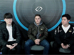 Faker cùng 2 “sếp lớn” livestream bất thường nhằm làm yên lòng fan trước mùa giải 2023
