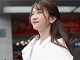 Lê Bống với thần thái xinh đẹp và nụ cười tỏa nắng làm fan hâm mộ "xao xuyến"
