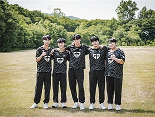 GEN “ấm chỗ” sớm nhất tại playoffs LCK Mùa Hè 2023: Chovy coi chuỗi thắng chỉ là con số, Peanut gọi tên đối thủ số 1