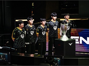 Peanut ngại Faker quay lại đội hình T1, nói với GEN rằng “đây có thể là mùa giải LCK cuối cùng”
